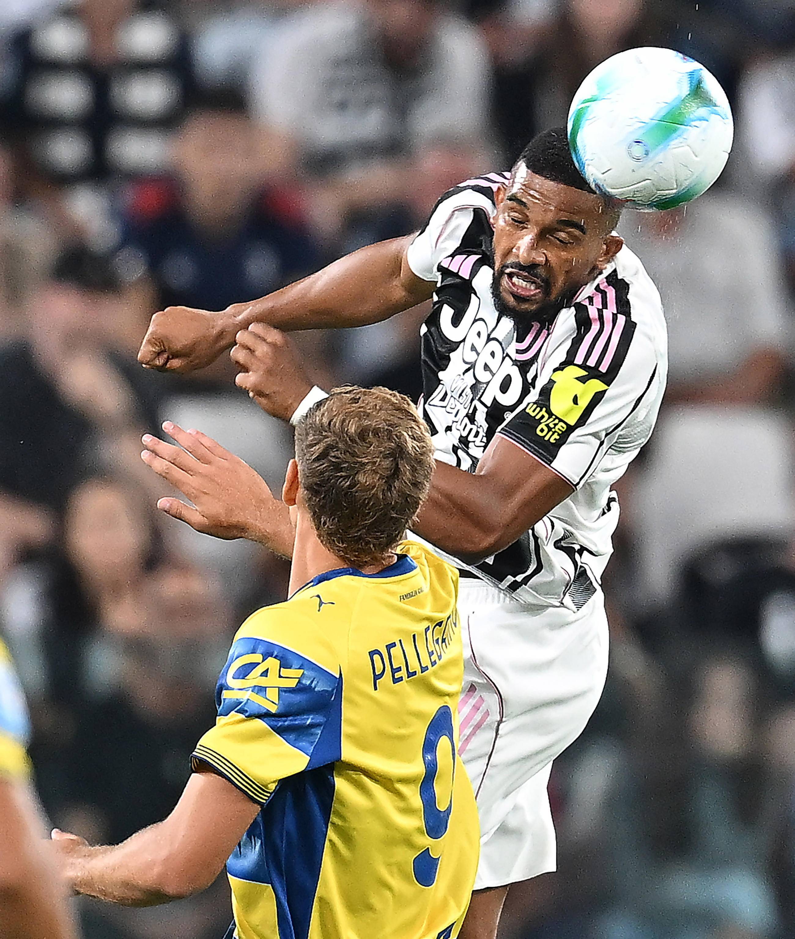 尤文图斯意甲击败萨索洛基耶萨高速突破