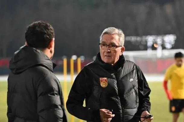 主帅布置针对策略，强调专注执行的简单介绍